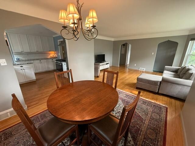 31180 E Rutland Street, Beverly Hills, MI 48025