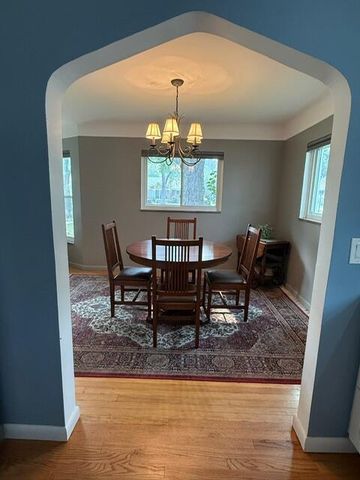 31180 E Rutland Street, Beverly Hills, MI 48025