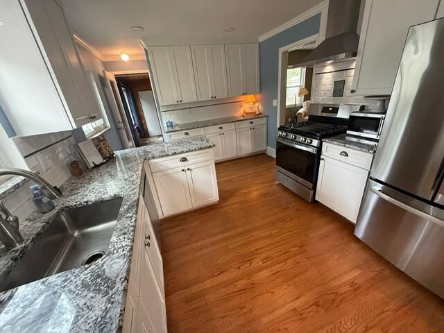 31180 E Rutland Street, Beverly Hills, MI 48025