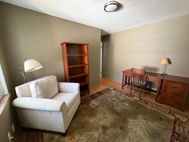 31180 E Rutland Street, Beverly Hills, MI 48025