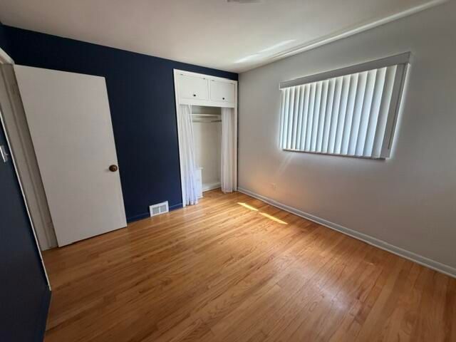 31180 E Rutland Street, Beverly Hills, MI 48025