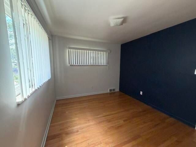 31180 E Rutland Street, Beverly Hills, MI 48025