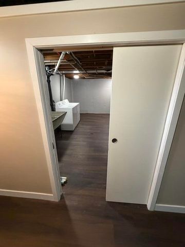 31180 E Rutland Street, Beverly Hills, MI 48025