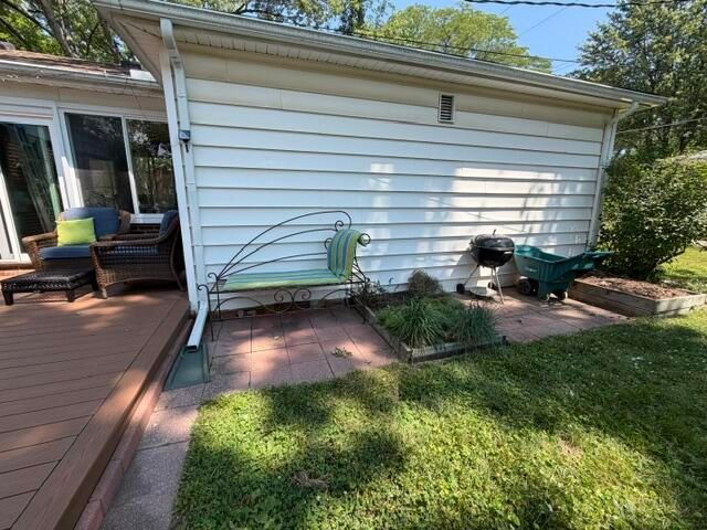 31180 E Rutland Street, Beverly Hills, MI 48025