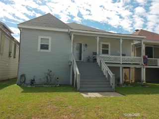 2917 Avenue P 1/2, Galveston, TX 77550