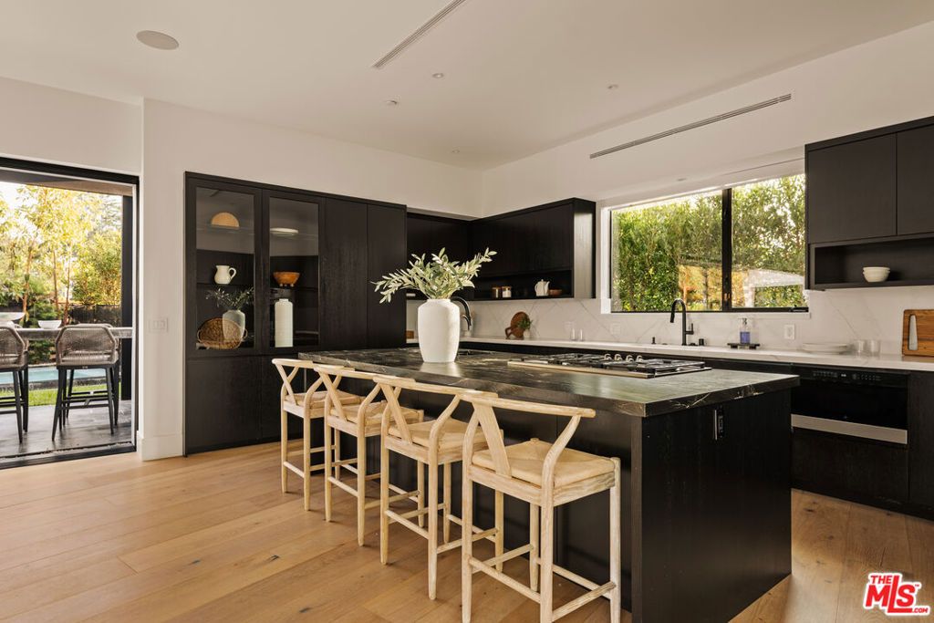 5988 W 76th Street, Los Angeles, CA 90045 — photo 3