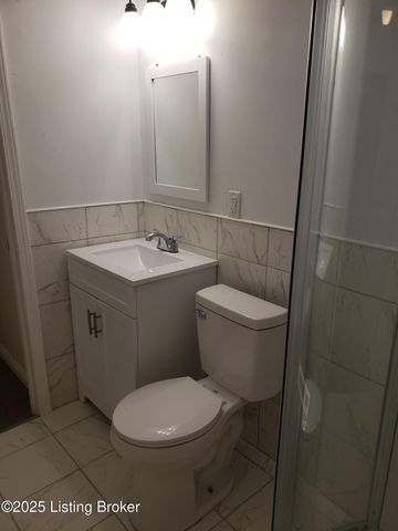 205 Broadway St, Chaplin, KY 40012