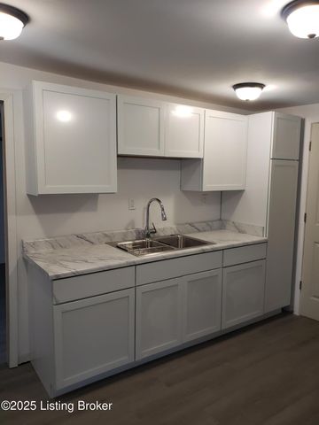 205 Broadway St, Chaplin, KY 40012