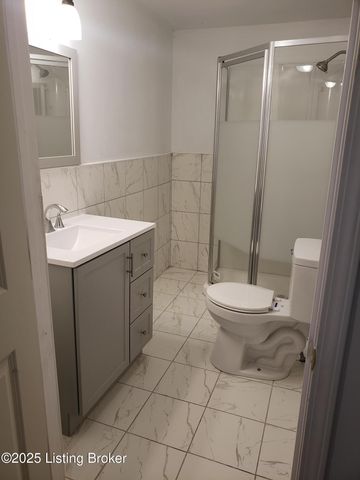 205 Broadway St, Chaplin, KY 40012