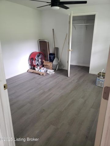 205 Broadway St, Chaplin, KY 40012