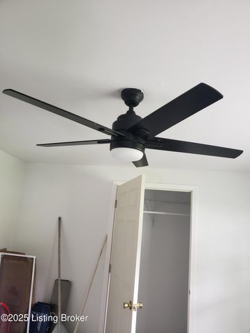 205 Broadway St, Chaplin, KY 40012