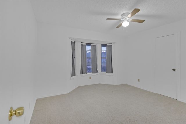 421 Pebblecreek Drive, Garland, TX 75040