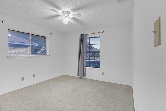 421 Pebblecreek Drive, Garland, TX 75040