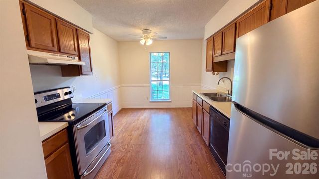 6223 Sunbridge Court, Charlotte, NC 28269