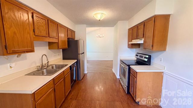 6223 Sunbridge Court, Charlotte, NC 28269