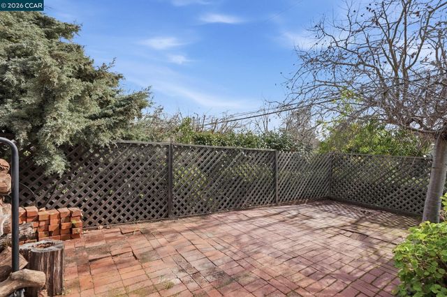 9 Morello Heights Dr, Martinez, CA 94553