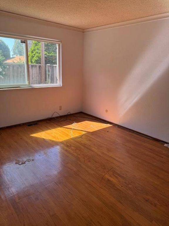 Image 8 of property listing at 1159 Lancelot Lane, San Jose, CA 95127