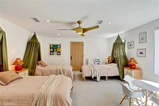 4 S Vista De La Luna, Laguna Beach, CA 92651