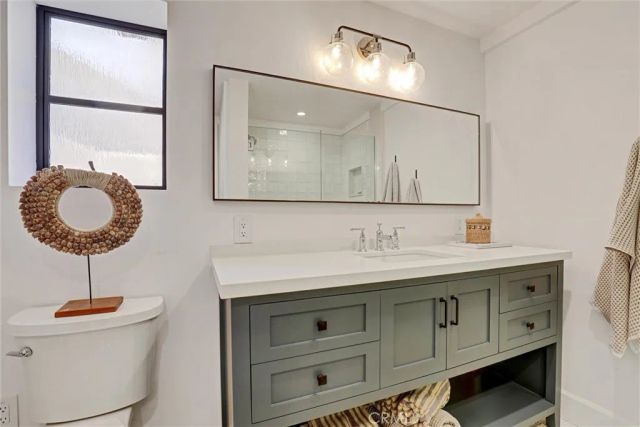 4 S Vista De La Luna, Laguna Beach, CA 92651