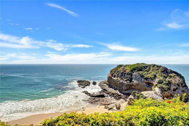 4 S Vista De La Luna, Laguna Beach, CA 92651