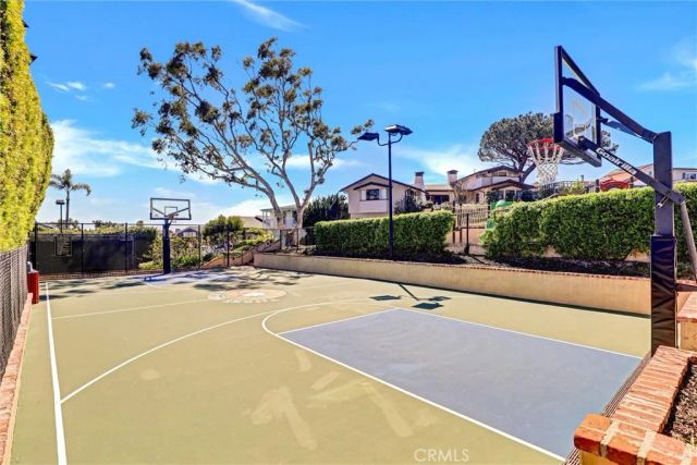 4 S Vista De La Luna, Laguna Beach, CA 92651