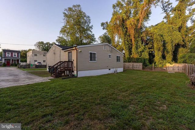 5602 EAGLE ST, Capitol Heights, MD 20743