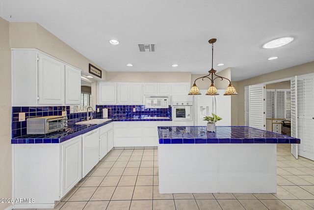 10606 W CAMPANA Drive, Sun City, AZ 85351