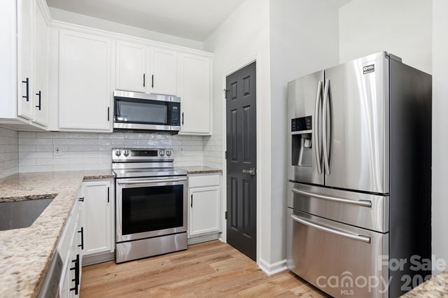 3625 Bullard Street, Charlotte, NC 28208