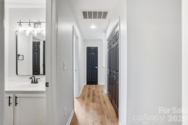 3625 Bullard Street, Charlotte, NC 28208