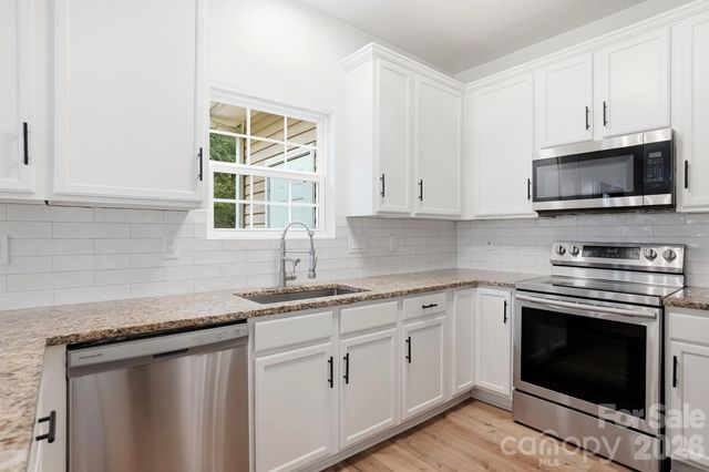 3625 Bullard Street, Charlotte, NC 28208