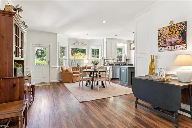 4 Canter CT, Newport News, VA 23602