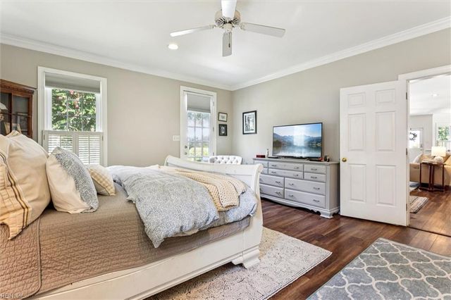 4 Canter CT, Newport News, VA 23602