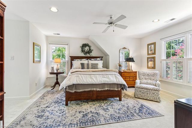 4 Canter CT, Newport News, VA 23602