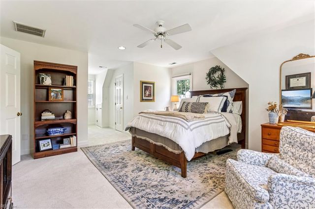 4 Canter CT, Newport News, VA 23602