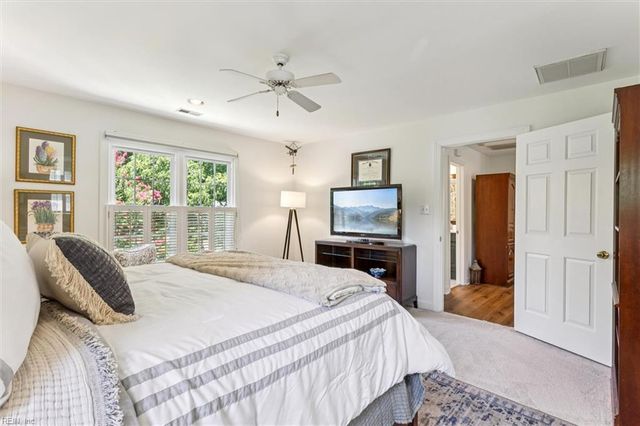 4 Canter CT, Newport News, VA 23602