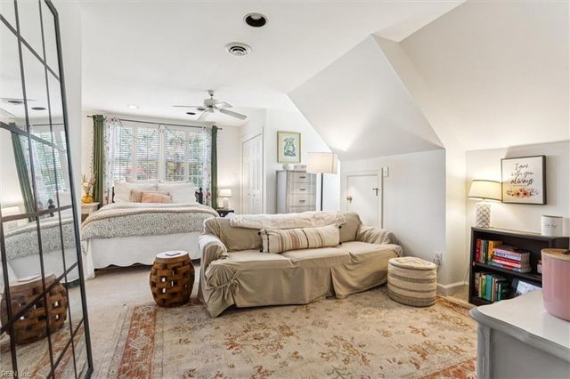 4 Canter CT, Newport News, VA 23602