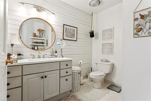 4 Canter CT, Newport News, VA 23602