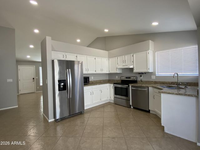 1055 N RECKER Road 1196, Mesa, AZ 85205