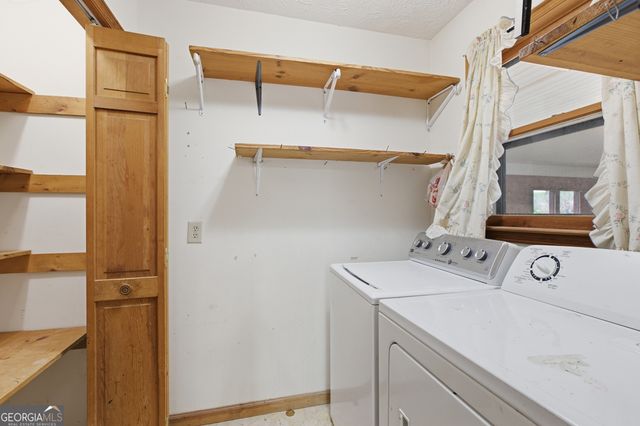 143 Copperhead Road, Cornelia, GA 30531