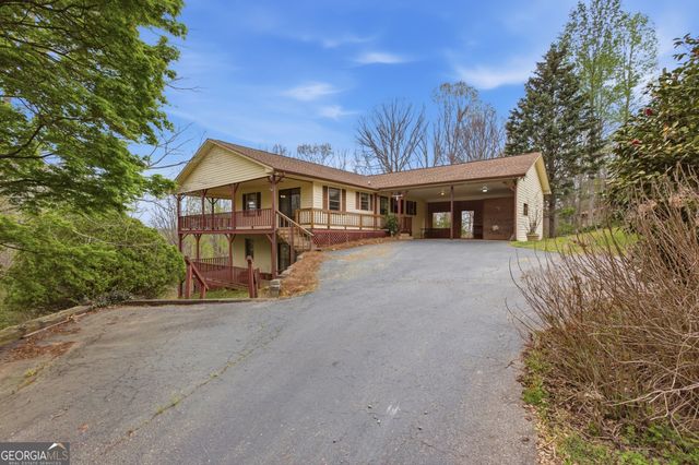 143 Copperhead Road, Cornelia, GA 30531