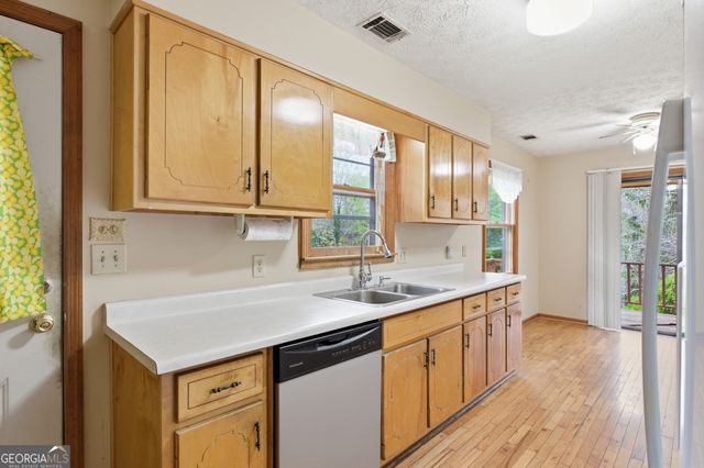 143 Copperhead Road, Cornelia, GA 30531