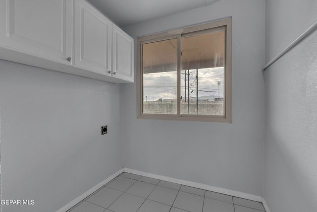 8101 VIOLET Way, El Paso, TX 79925