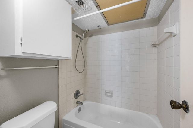 2120 El Paseo Street 2708, Houston, TX 77054