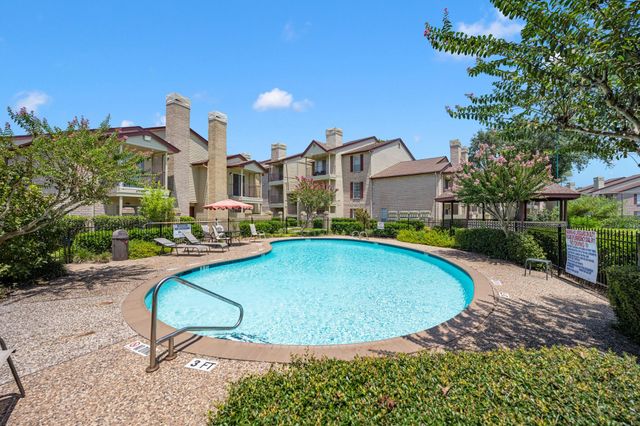 2120 El Paseo Street 2708, Houston, TX 77054