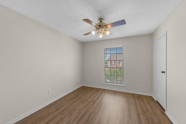 2120 El Paseo Street 2708, Houston, TX 77054