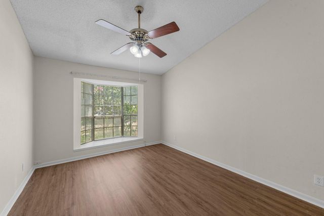 2120 El Paseo Street 2708, Houston, TX 77054