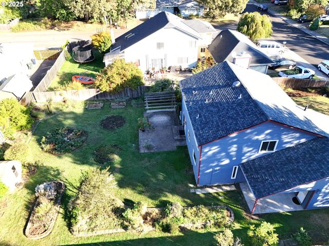 3205 Sw 180TH Pl, Beaverton, OR 97003