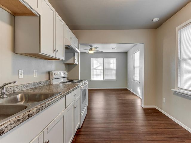 10303 Saint Patrick Drive, Midwest City, OK 73130