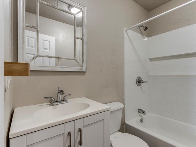 10303 Saint Patrick Drive, Midwest City, OK 73130