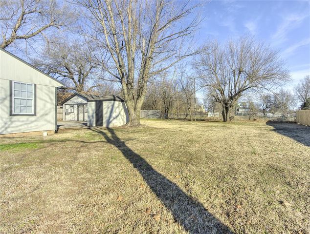 10303 Saint Patrick Drive, Midwest City, OK 73130
